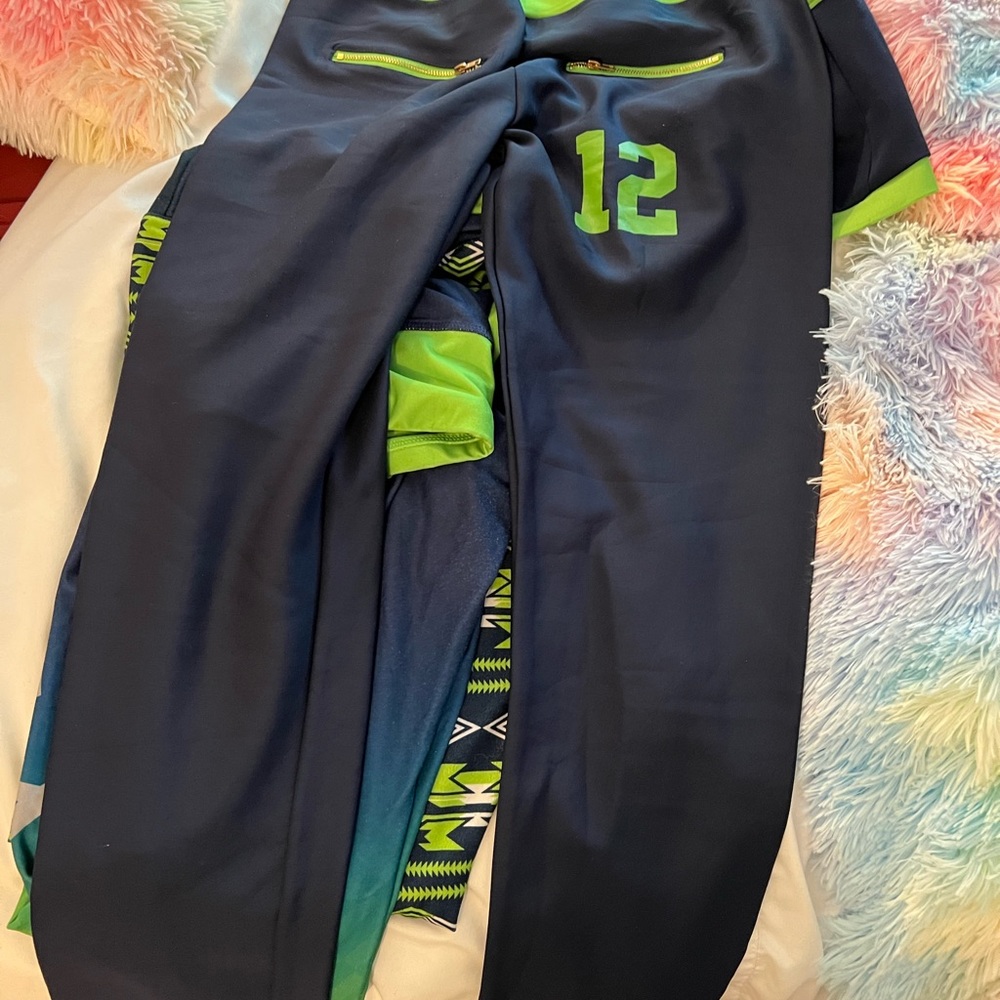Seahawk gear - Picture 3 of 3